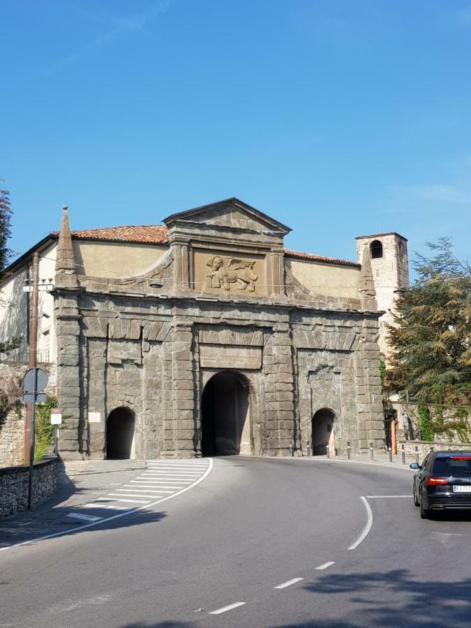 Charmerooms Palazzo Stampa Bergamo Buitenkant foto